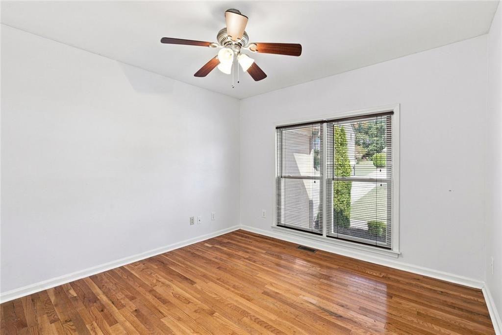 425 Fairford Lane