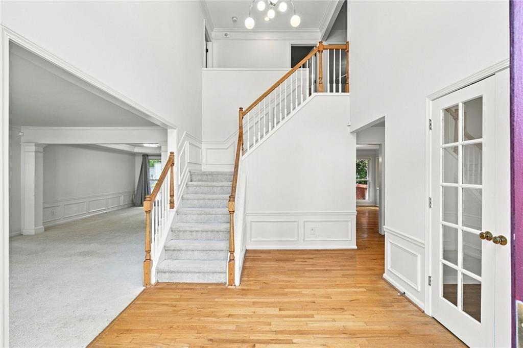 425 Fairford Lane
