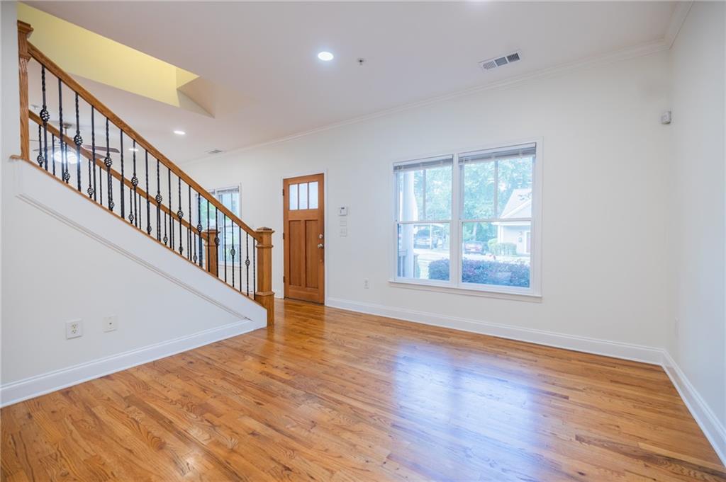 743 Frasier Circle SE