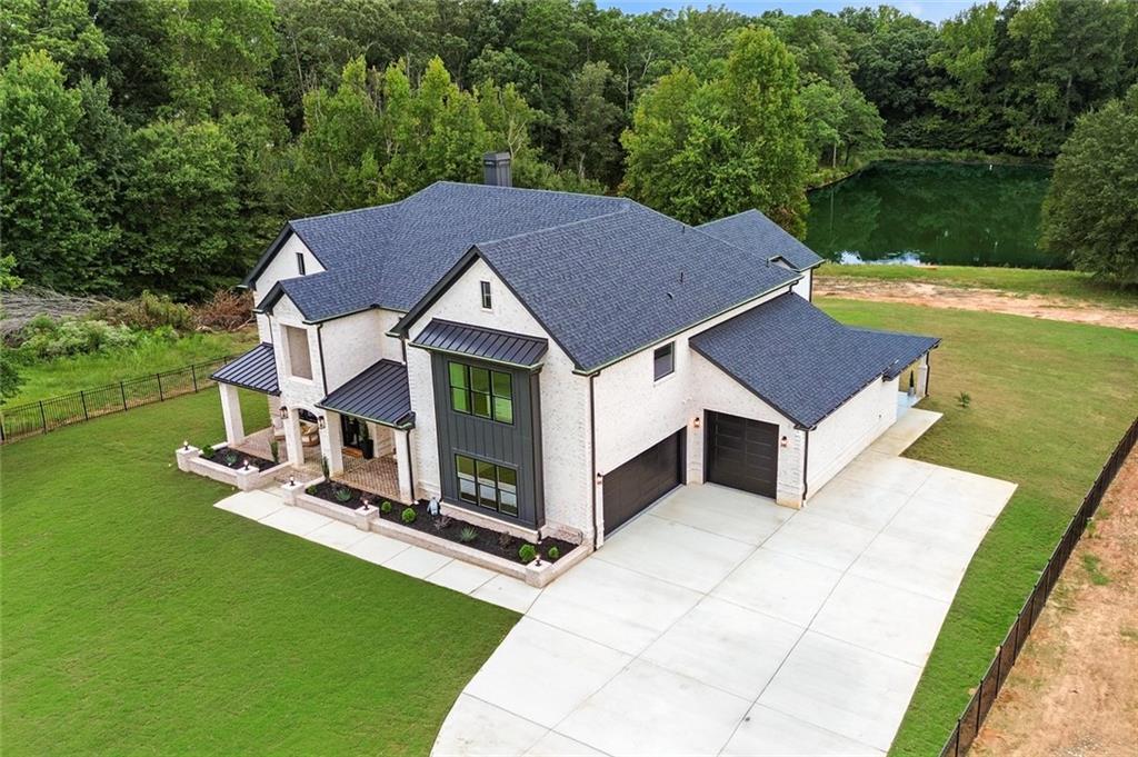2182 Prospect Road NE