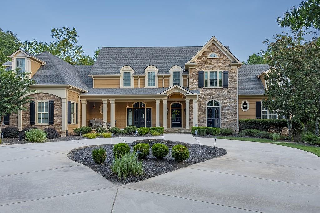 6225 Random Winds Bluff