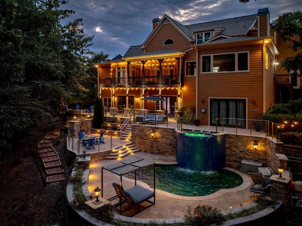 6225 Random Winds Bluff