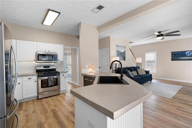 3519 Wellsley Drive, Powder Springs, Georgia image 14