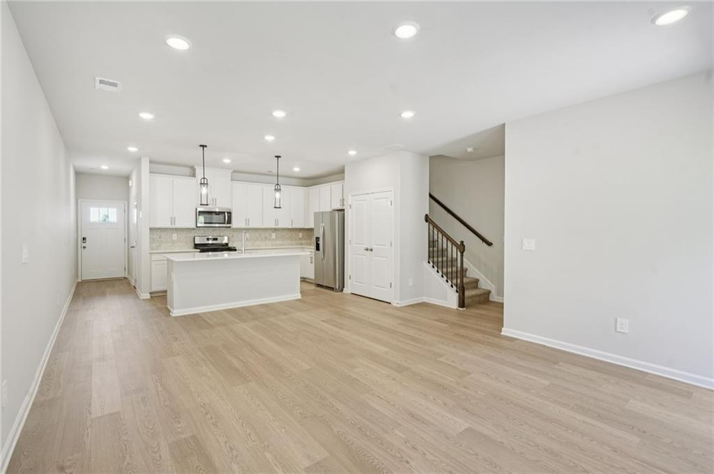 2115 Avalon Ridge
