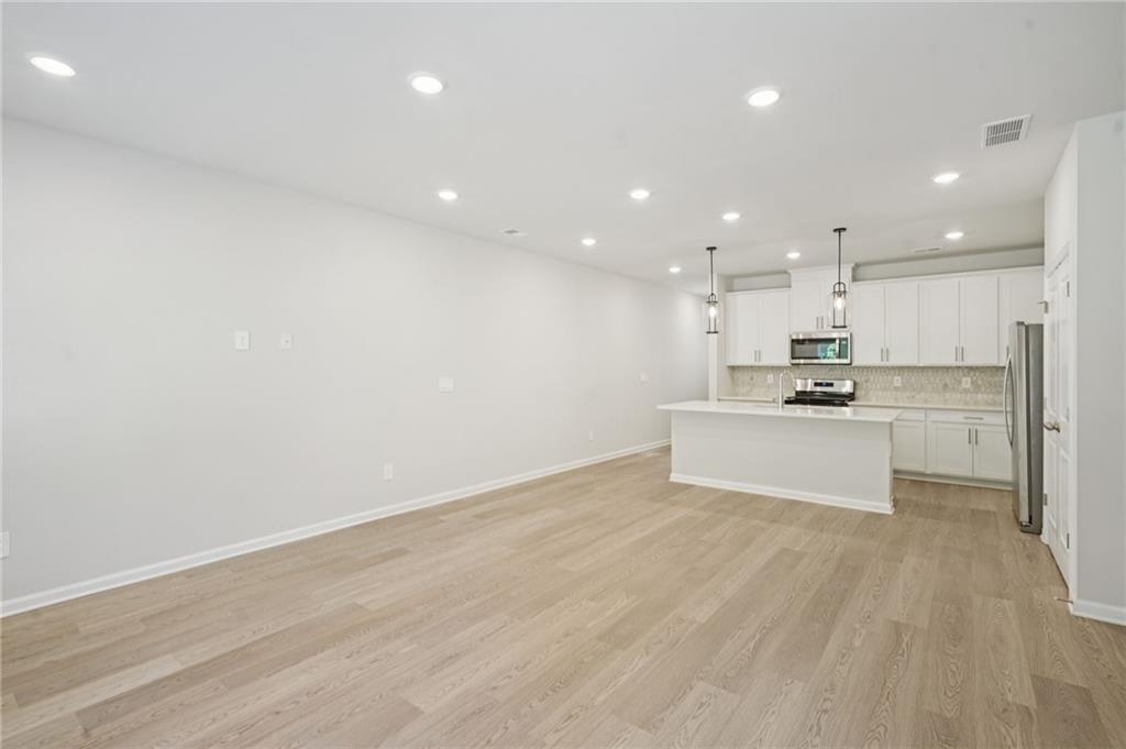 2115 Avalon Ridge