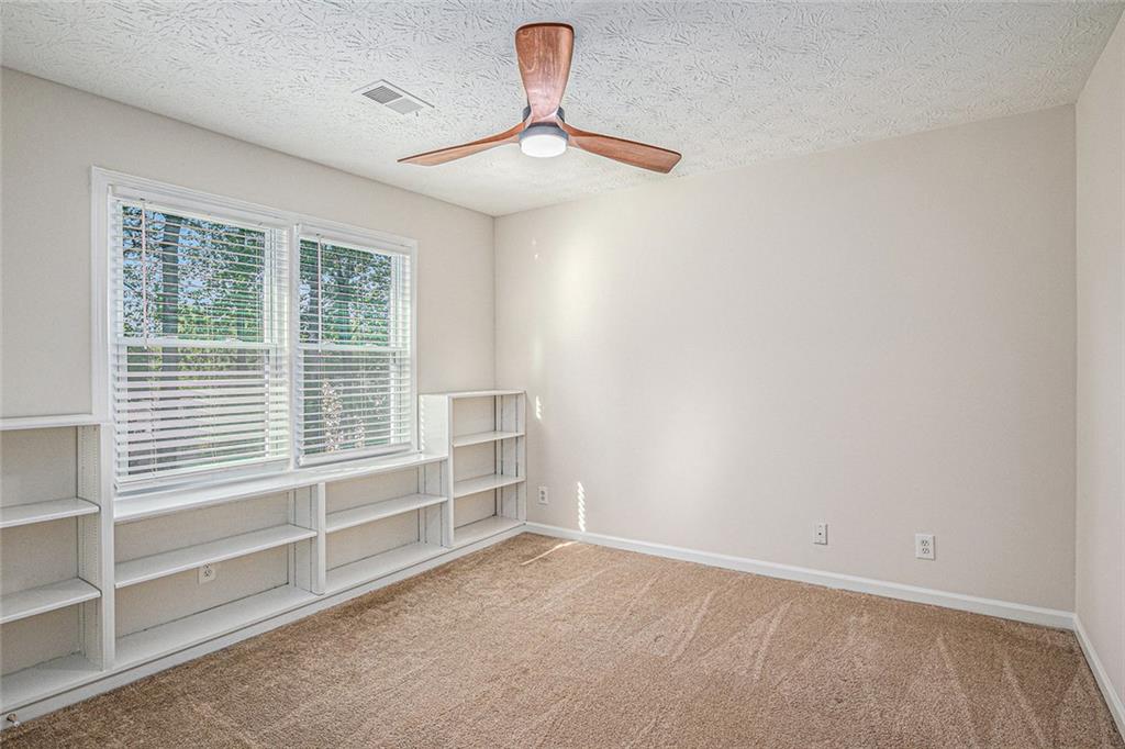 1627 Isham Drive, Lawrenceville, Georgia image 24