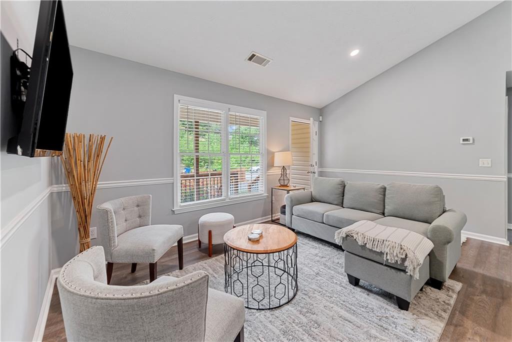 105 Royal Oaks Lane