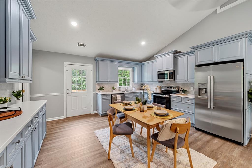 105 Royal Oaks Lane