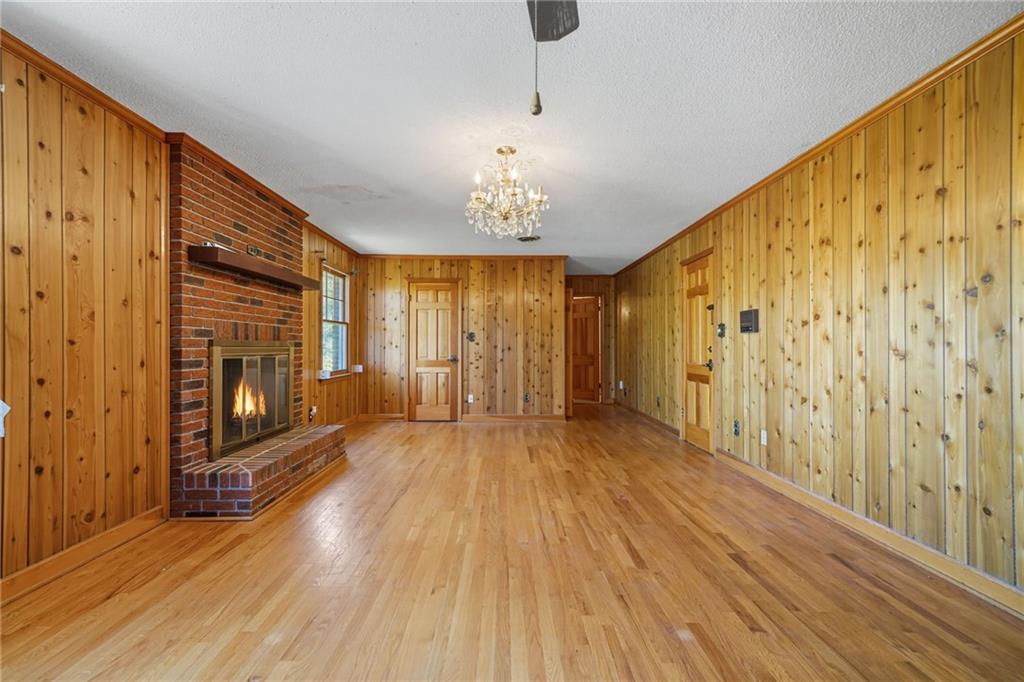 195 River St, Ellijay, GA, 30540, USA, 4 Bedrooms Bedrooms, ,4 BathroomsBathrooms,Residential,Active,195 River St,7723741