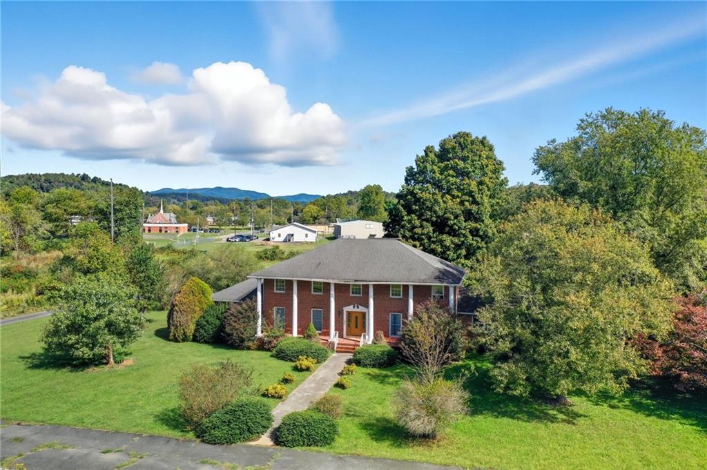 195 River St, Ellijay, GA, 30540, USA, 4 Bedrooms Bedrooms, ,4 BathroomsBathrooms,Residential,Active,195 River St,7723741