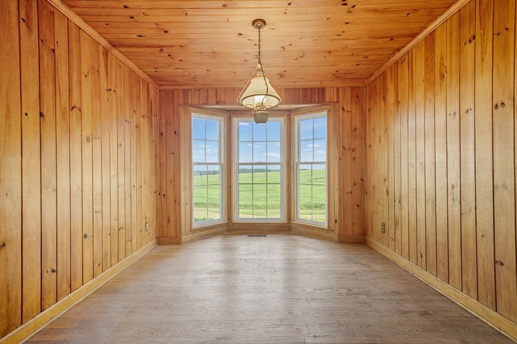 195 River St, Ellijay, GA, 30540, USA, 4 Bedrooms Bedrooms, ,4 BathroomsBathrooms,Residential,Active,195 River St,7723741