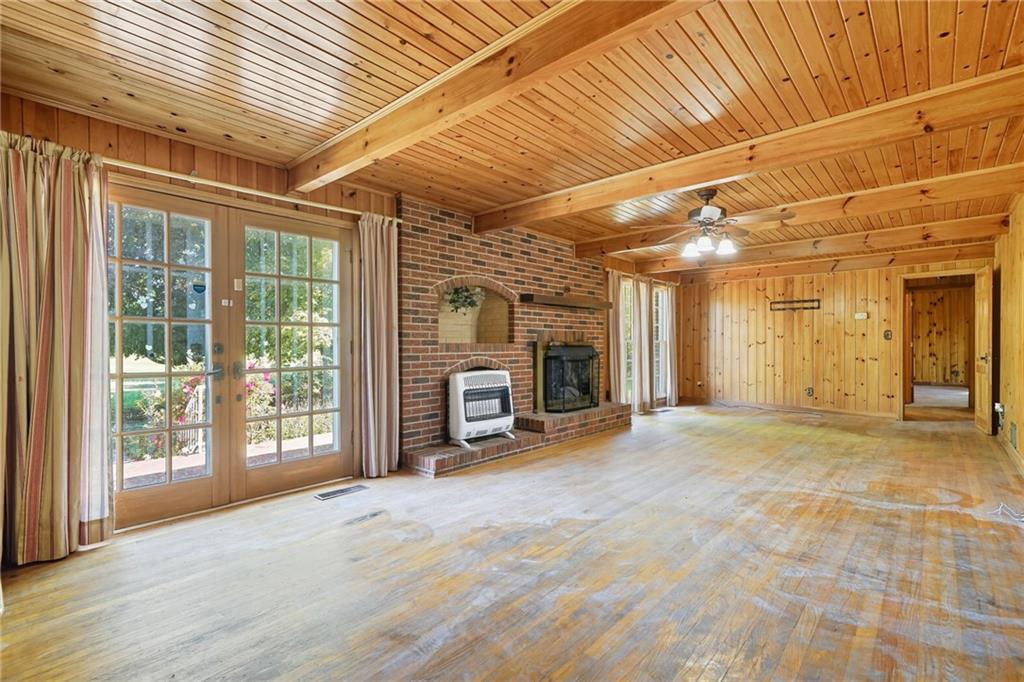 195 River St, Ellijay, GA, 30540, USA, 4 Bedrooms Bedrooms, ,4 BathroomsBathrooms,Residential,Active,195 River St,7723741