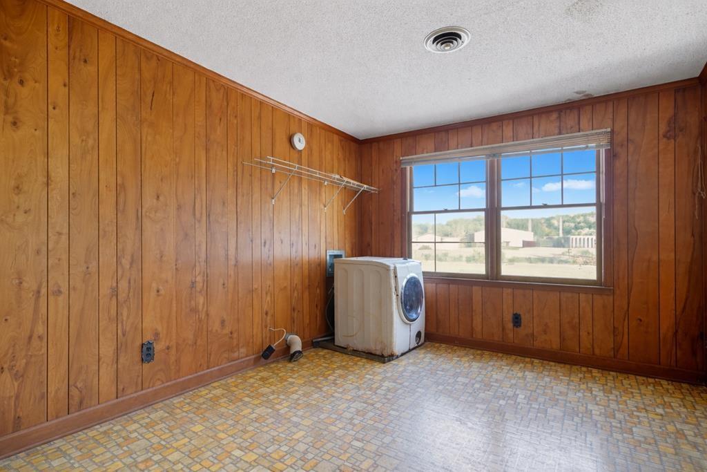195 River St, Ellijay, GA, 30540, USA, 4 Bedrooms Bedrooms, ,4 BathroomsBathrooms,Residential,Active,195 River St,7723741