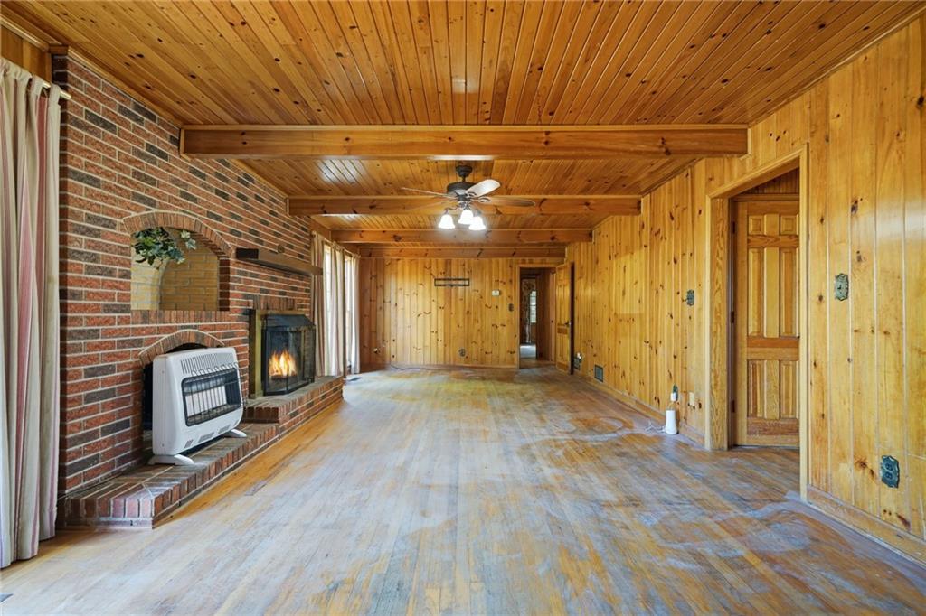 195 River St, Ellijay, GA, 30540, USA, 4 Bedrooms Bedrooms, ,4 BathroomsBathrooms,Residential,Active,195 River St,7723741