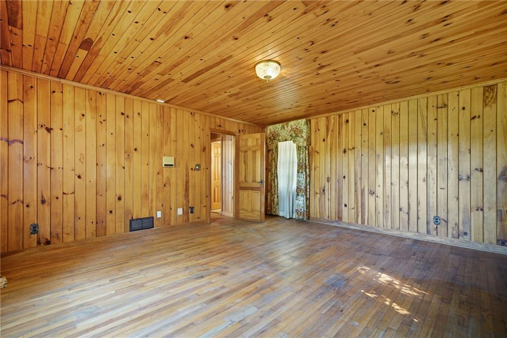 195 River St, Ellijay, GA, 30540, USA, 4 Bedrooms Bedrooms, ,4 BathroomsBathrooms,Residential,Active,195 River St,7723741