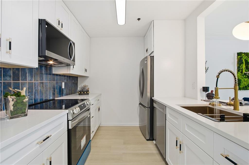 Lenox Villas - Residential