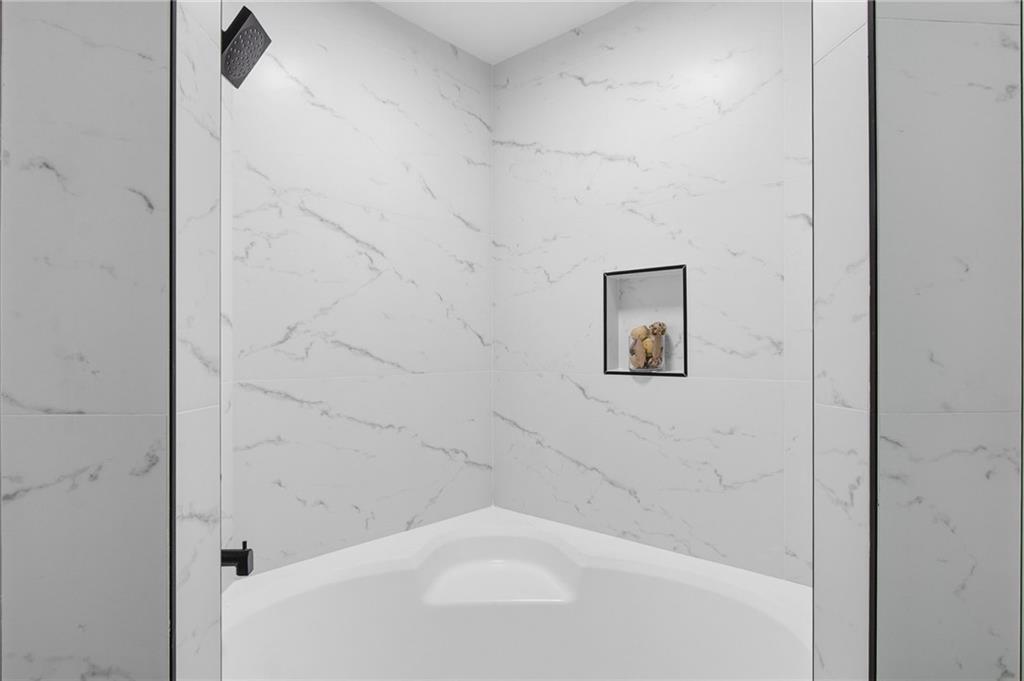 Lenox Villas - Residential