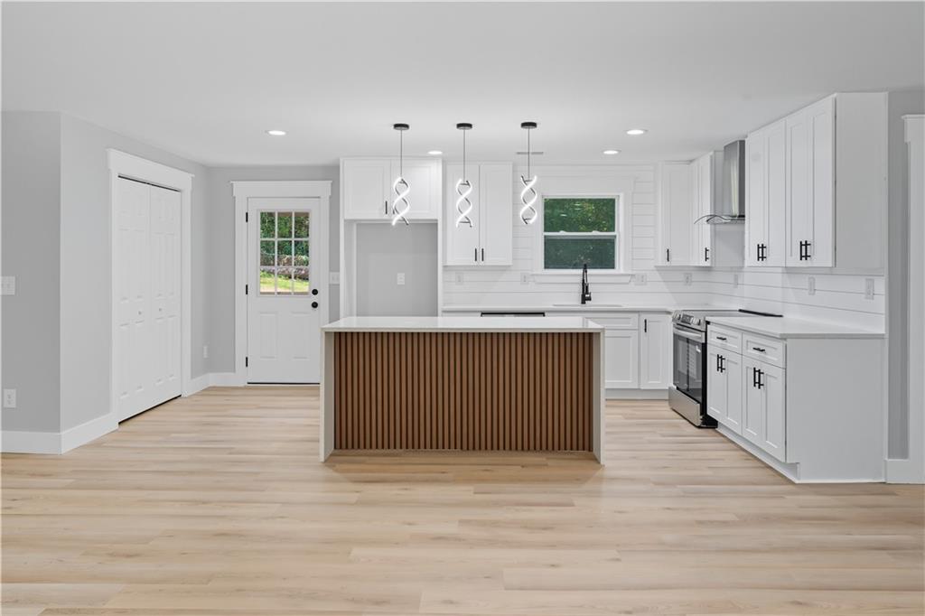 1733 Merry Oak Road SW