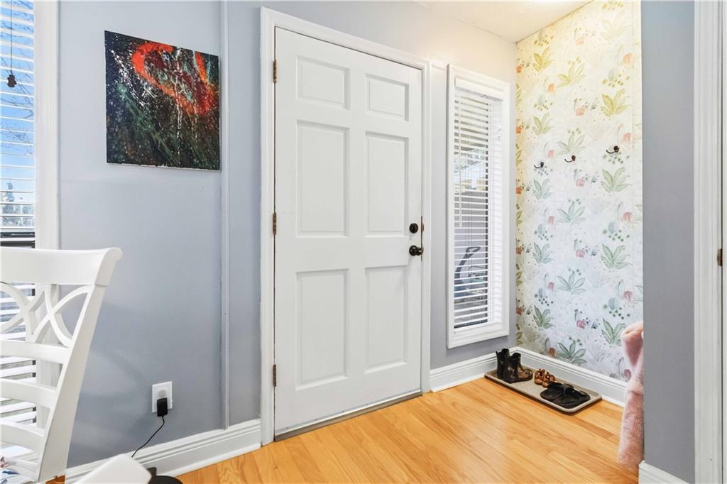 4872 Twin Lakes Trail