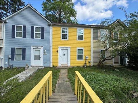 Townhouse For Sale - 1944 Terri Meyer Drive<br/> Smyrna, GA 30080
