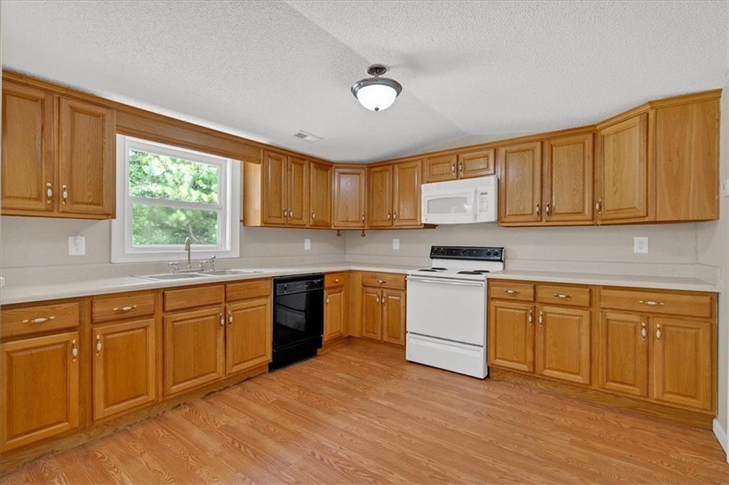 9180 Shiloh Drive, Villa Rica, Georgia image 13
