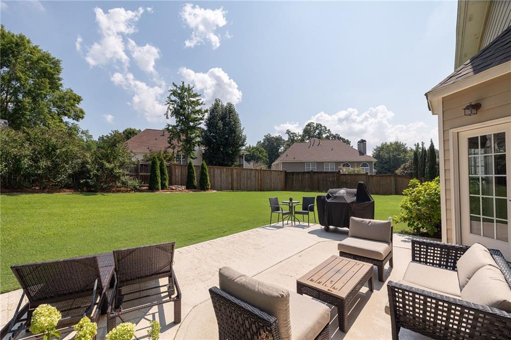 1235 Vinings Place Point