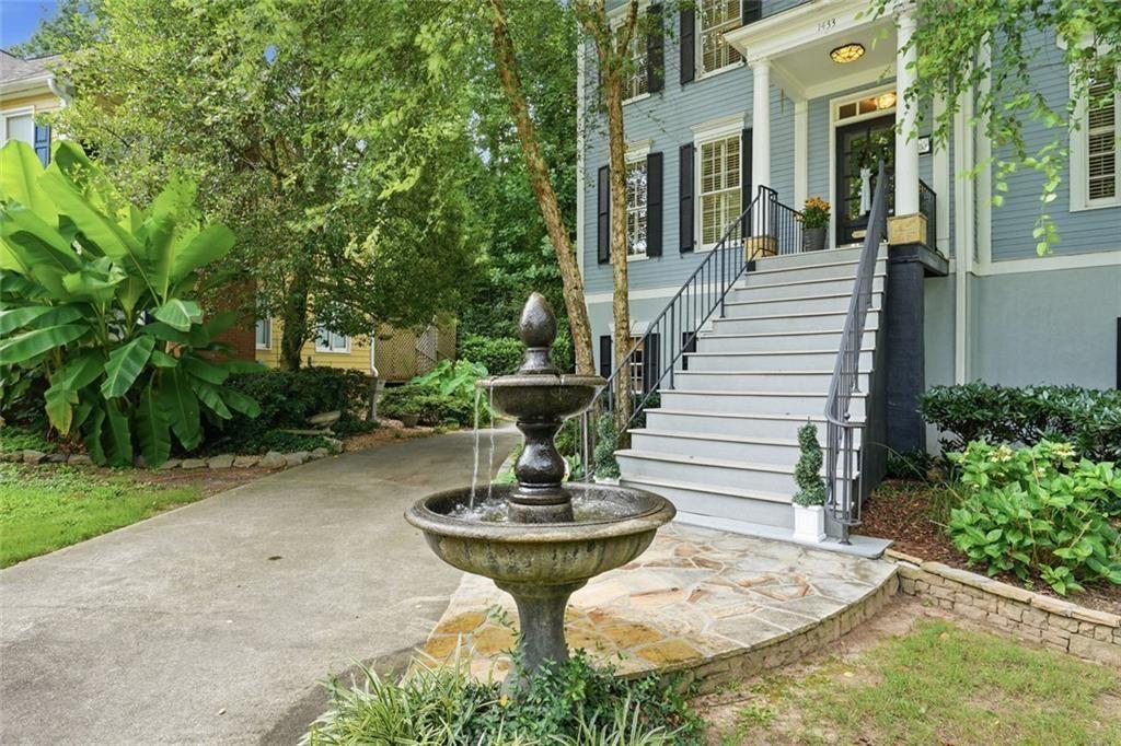 1433 Oakengate Drive