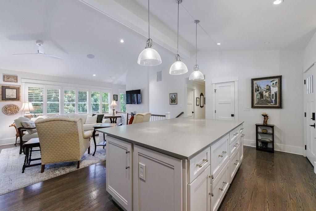 1943 Sunbury Place