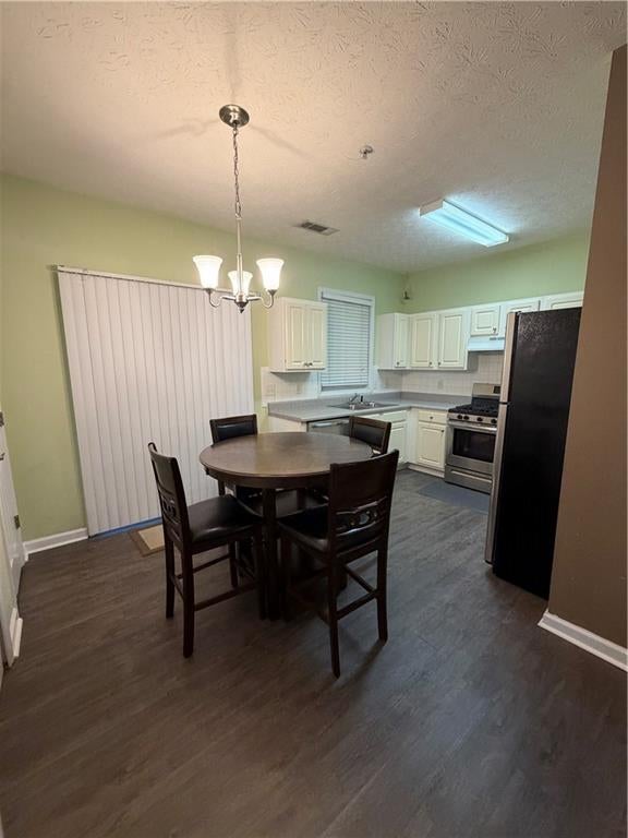 2601 Avery Park Circle