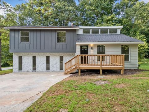4050 Daron Court Ellenwood GA 30294