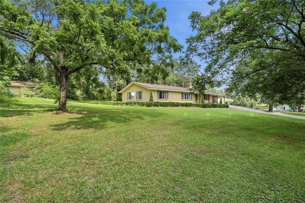 264 School St Street, Gillsville, GA, 30543