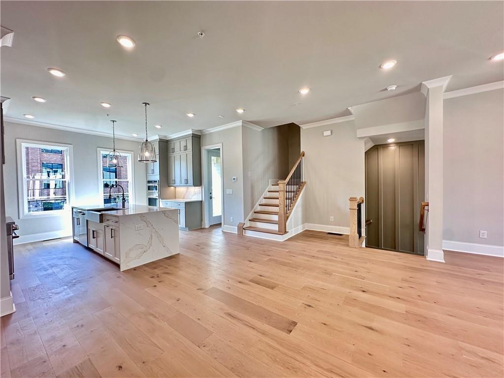 Towns on Thompson - Residential