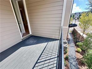 Towns on Thompson - Residential