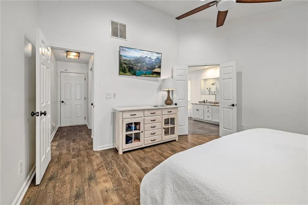 Gainesville, Georgia 30506, United States, 3 Bedrooms Bedrooms, ,2 BathroomsBathrooms,Residential,Coming Soon,175191