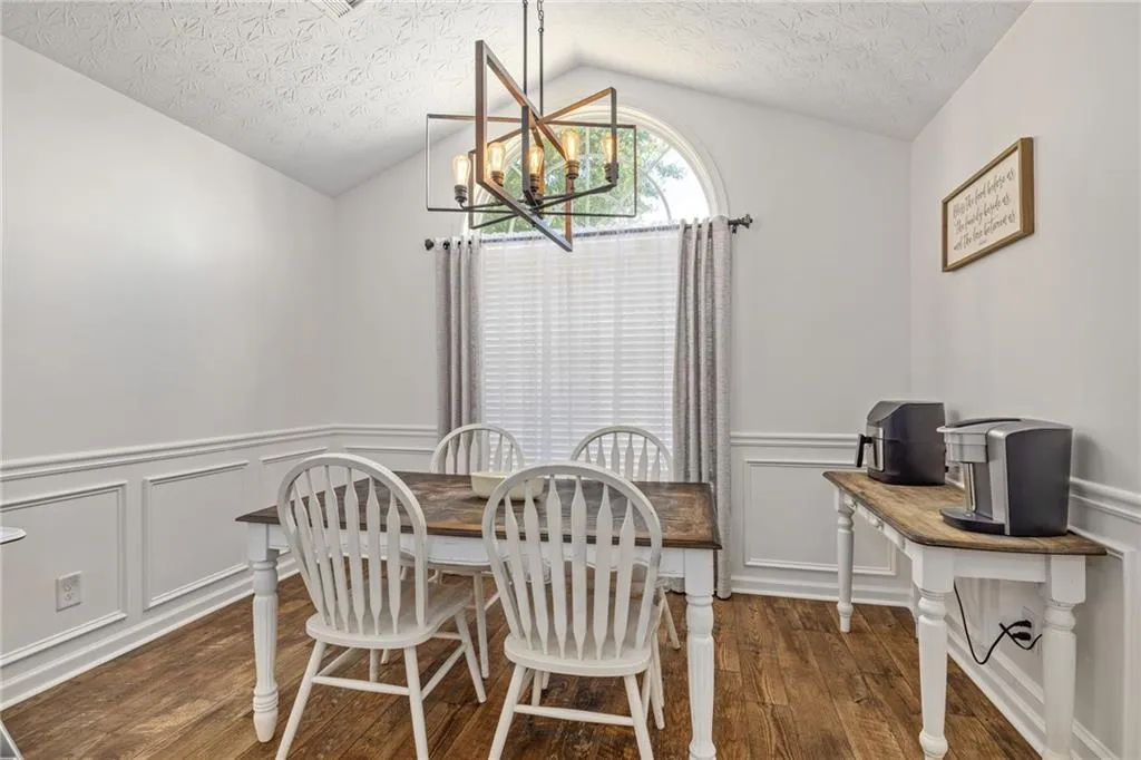 Gainesville, Georgia 30506, United States, 3 Bedrooms Bedrooms, ,2 BathroomsBathrooms,Residential,Coming Soon,175191