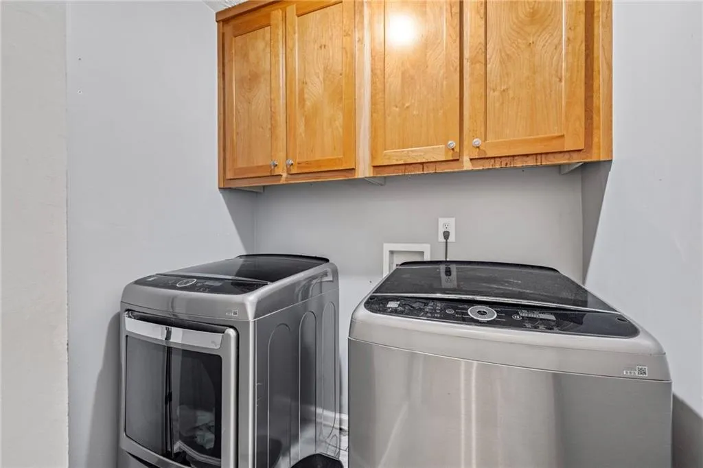 Gainesville, Georgia 30506, United States, 3 Bedrooms Bedrooms, ,2 BathroomsBathrooms,Residential,Coming Soon,175191