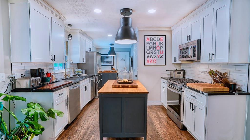 3740 High Point Lane SW