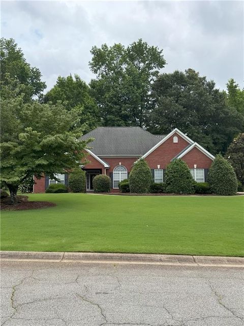 Homes For Sale - 75 Wentworth Way<br/> Newnan, GA 30265