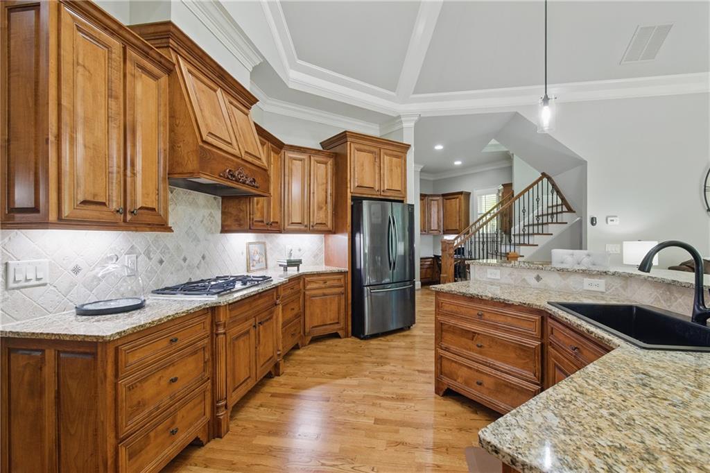 648 Dogwood Way