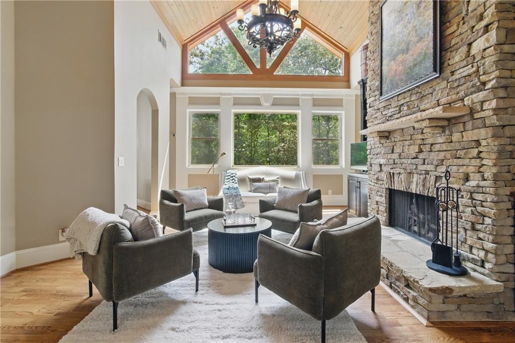 648 Dogwood Way