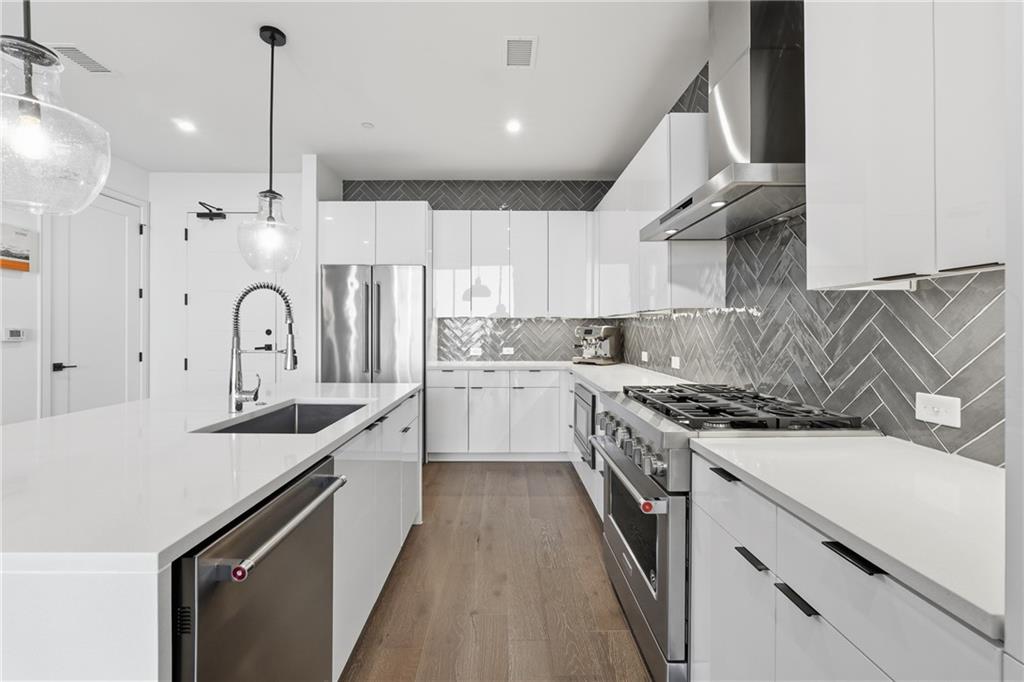 788 W Marietta Street NW 1806