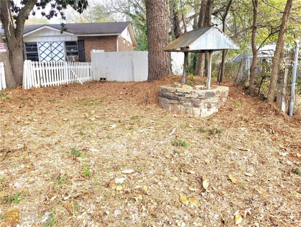 1895 Thomasville Drive, Atlanta, Georgia image 42