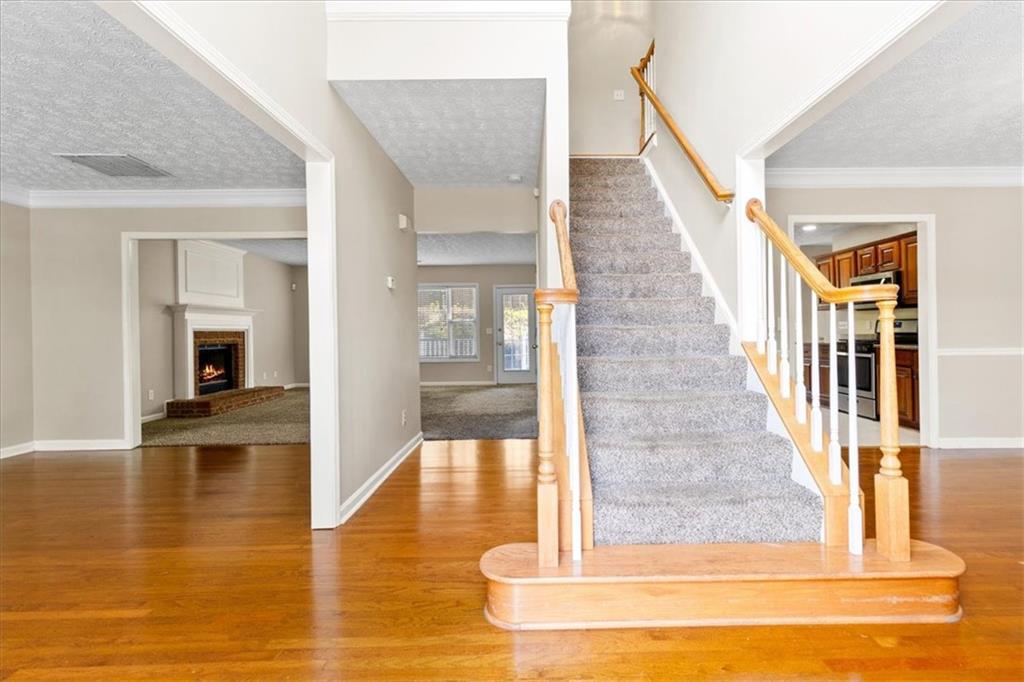 1200 Evergreen Oak Way