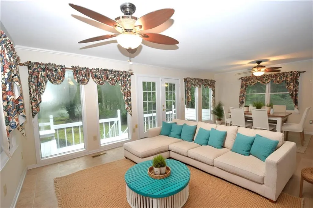 Villa Rica, Georgia 30180, United States, 4 Bedrooms Bedrooms, ,3 BathroomsBathrooms,Residential,Active,195668