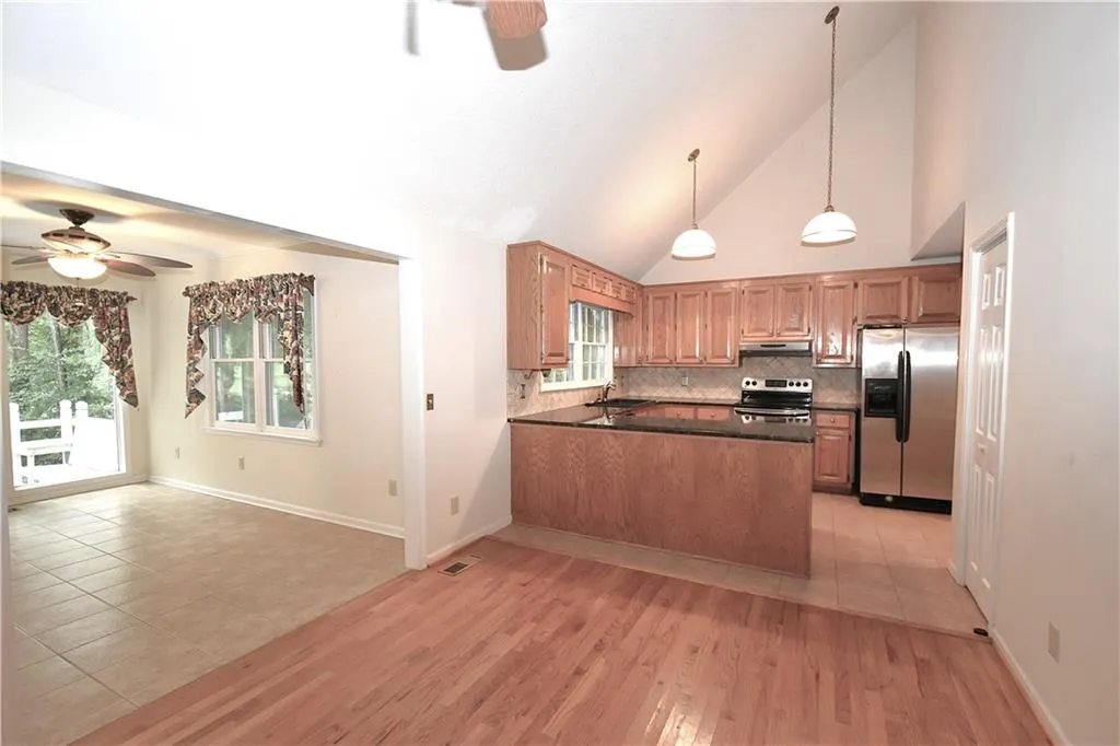 Villa Rica, Georgia 30180, United States, 4 Bedrooms Bedrooms, ,3 BathroomsBathrooms,Residential,Active,195668