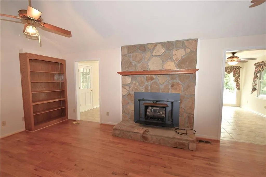 Villa Rica, Georgia 30180, United States, 4 Bedrooms Bedrooms, ,3 BathroomsBathrooms,Residential,Active,195668