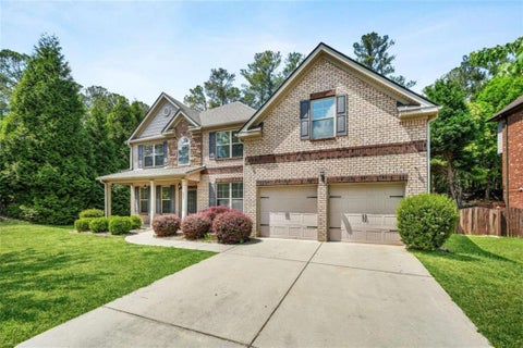 Homes For Sale - 882 Nestling Drive<br/> Lawrenceville, GA 30045