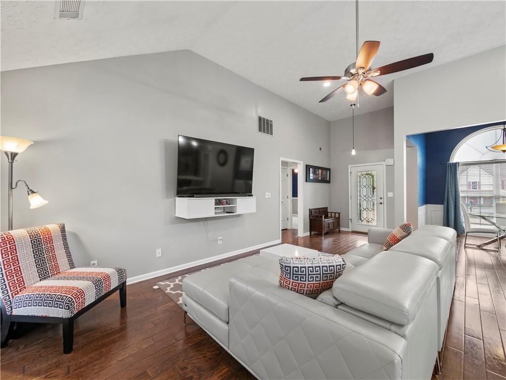 2112 Little River Drive, Suwanee, Georgia image 7