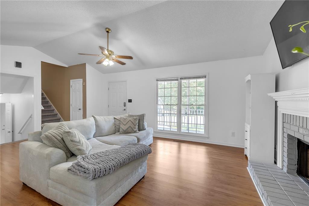 3502 April Breeze Lane
