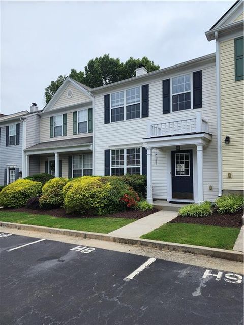 Townhouse For Sale - 10900 Wittenridge Drive #H8<br/> Alpharetta, GA 30022